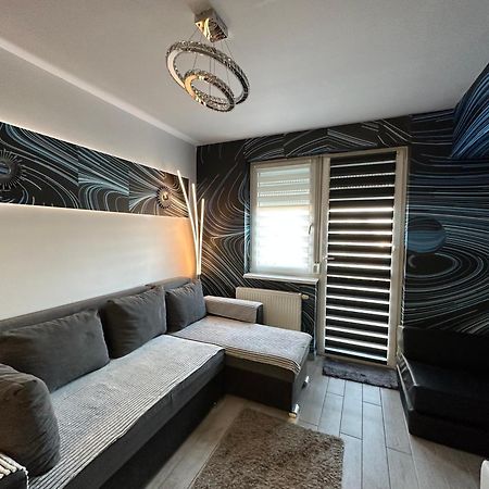 Gina Apartman ديبريتْسين المظهر الخارجي الصورة