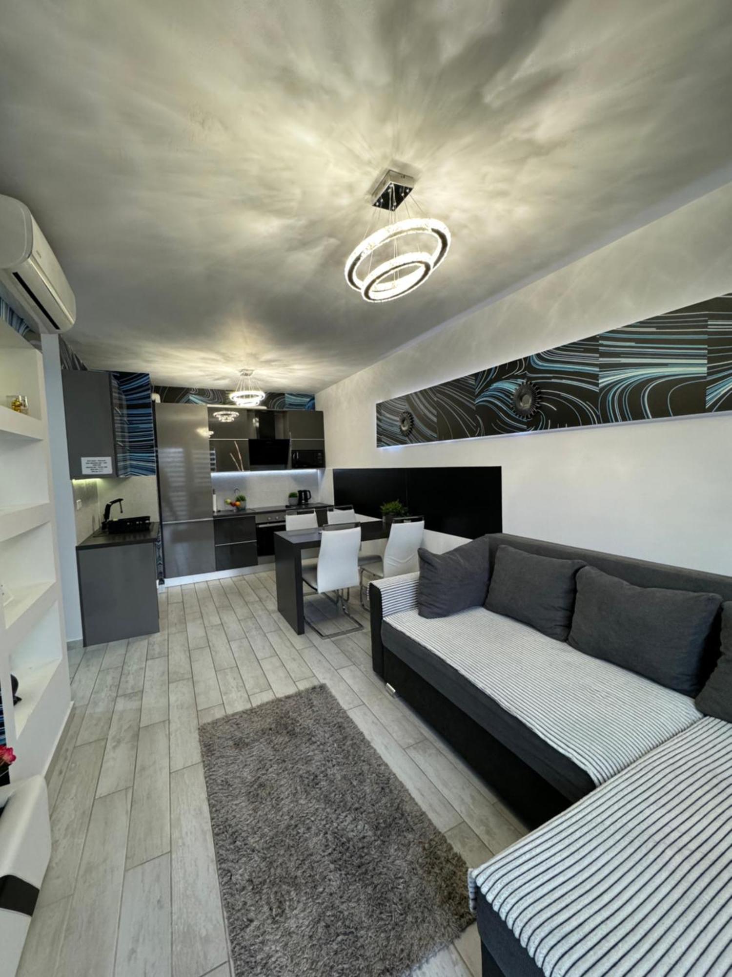 Gina Apartman ديبريتْسين المظهر الخارجي الصورة