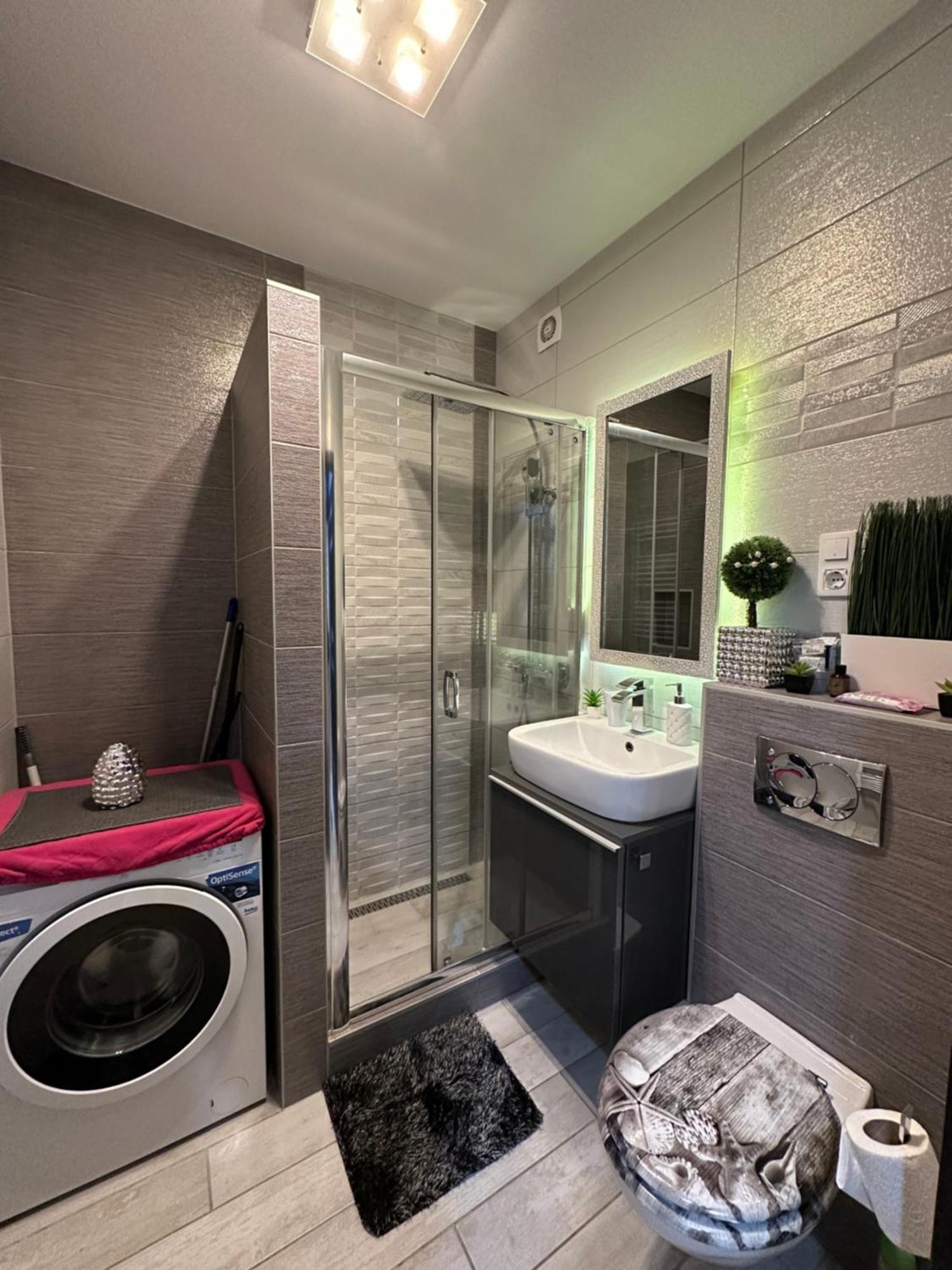 Gina Apartman ديبريتْسين المظهر الخارجي الصورة