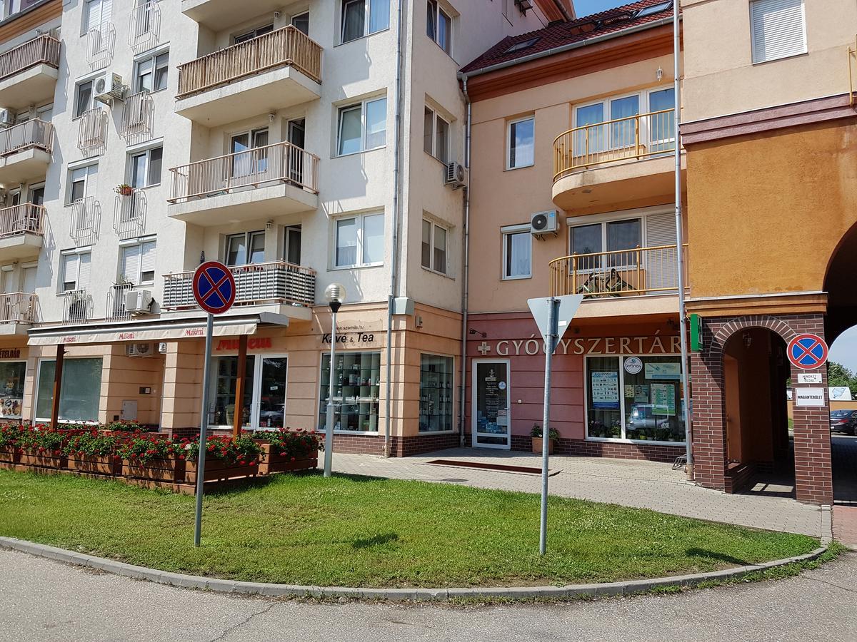 Gina Apartman ديبريتْسين المظهر الخارجي الصورة