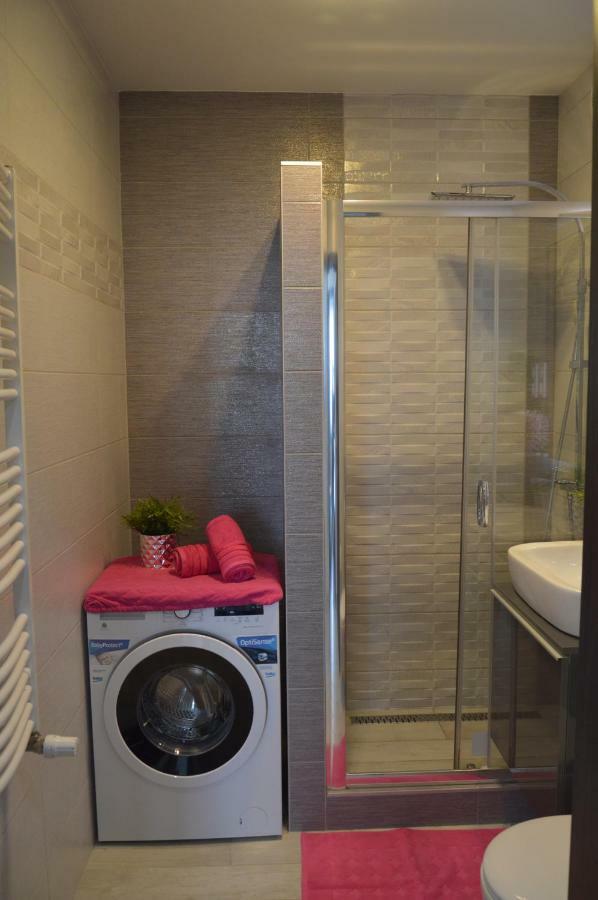 Gina Apartman ديبريتْسين المظهر الخارجي الصورة